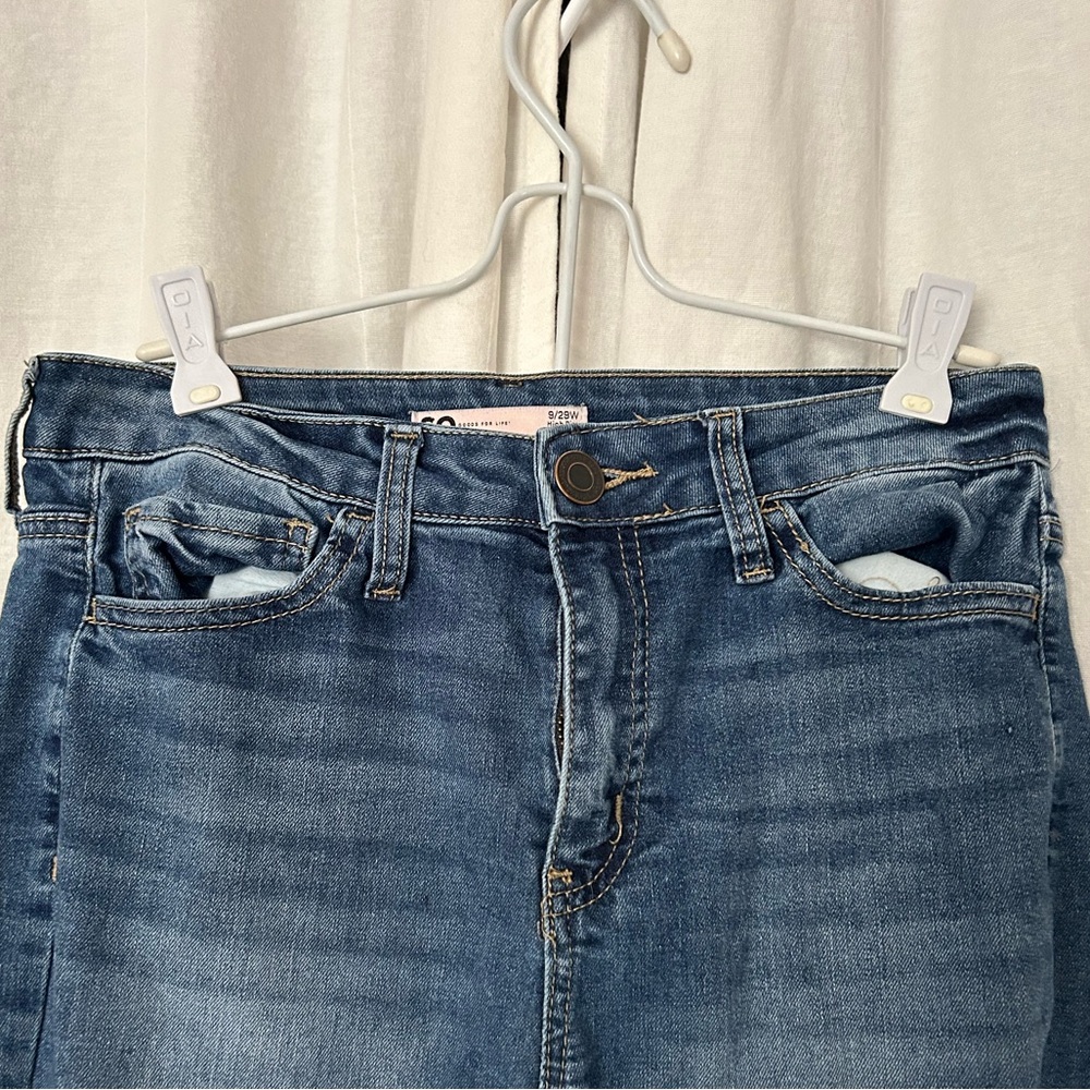 High Rise Flare Jeans - Picture 2 of 4